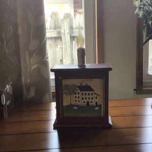 Primitive nightlight. Electrical. No batteries